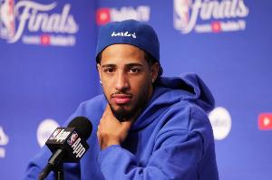 低估不了一点哈利伯顿总决赛3场比赛0罚球53分 NBA历史第一